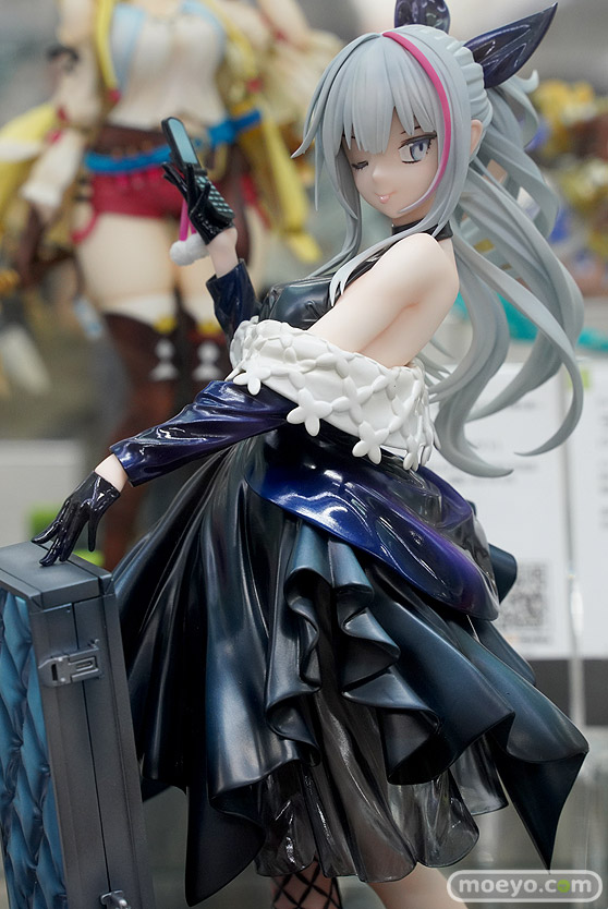 秋葉原の新作フィギュア展示の様子 あみあみ 02