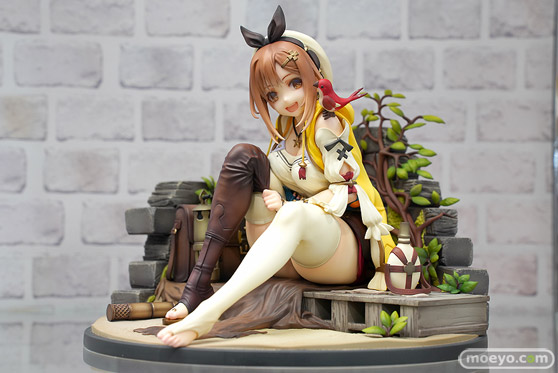 秋葉原の新作美少女フィギュア展示の様子 ボークス 2021年12月25日 01