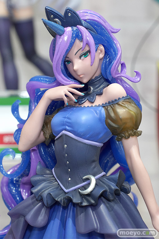 秋葉原の新作美少女フィギュア展示の様子 ボークス 2021年12月25日 06