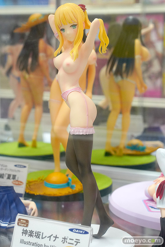 秋葉原の新作美少女フィギュア展示の様子 2022年1月8日 18