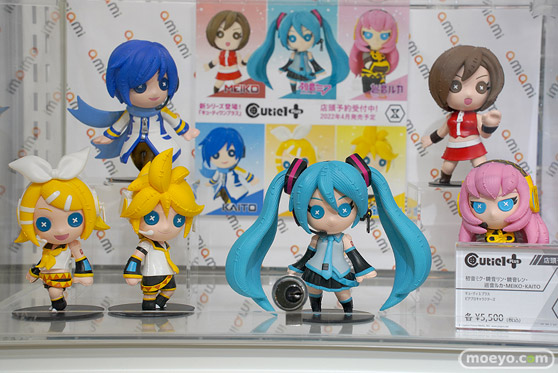 秋葉原の新作フィギュア展示の様子 あみあみ  23