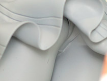 【ワンホビ35】グッドスマイルカンパニー新作美少女フィギュア「彼女、お借りします 水原千鶴」監修中原型が展示！