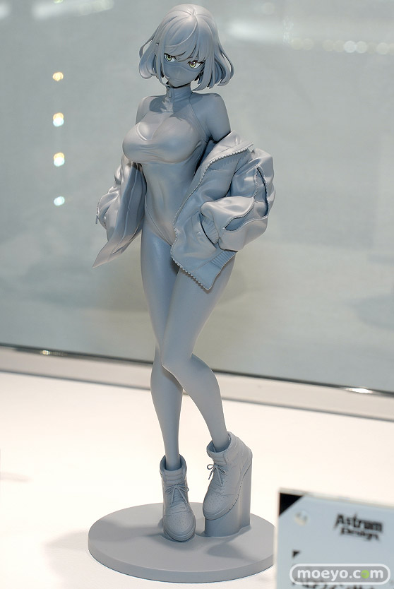 AstrumDesign スニーカー+ハイレグ+マスク LUNA フィギュア あみあみホビーキャンプ代替展示 04