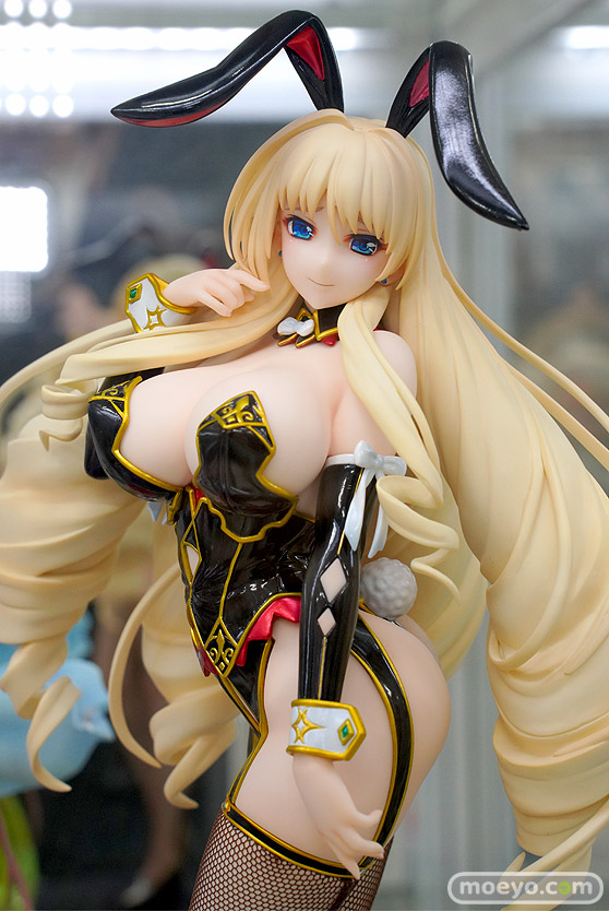 秋葉原の新作フィギュア展示の様子 あみあみ 06