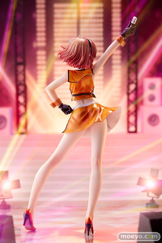 キューズQ ULTRAMAN 佐山レナ 科特隊風アイドルルック 宮田夏帆 アンドウケンジ フィギュア 16