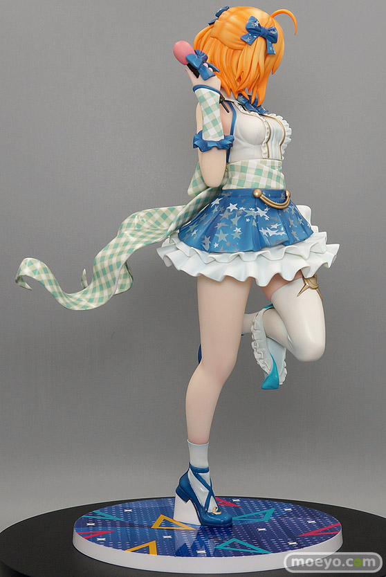 エモントイズ 嫌な顔されながらおパンツ見せてもらいたい  アイドルのYuina フィギュア パンツ  製品版 04