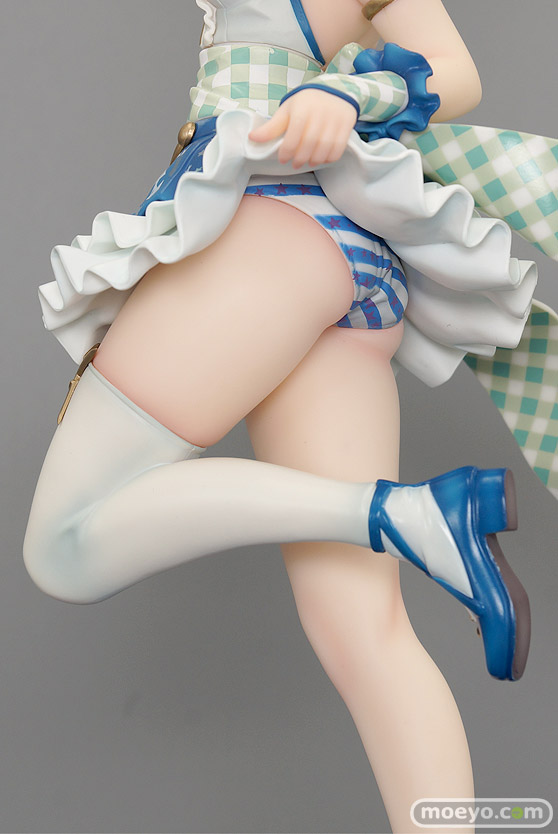 エモントイズ 嫌な顔されながらおパンツ見せてもらいたい  アイドルのYuina フィギュア パンツ  製品版 27