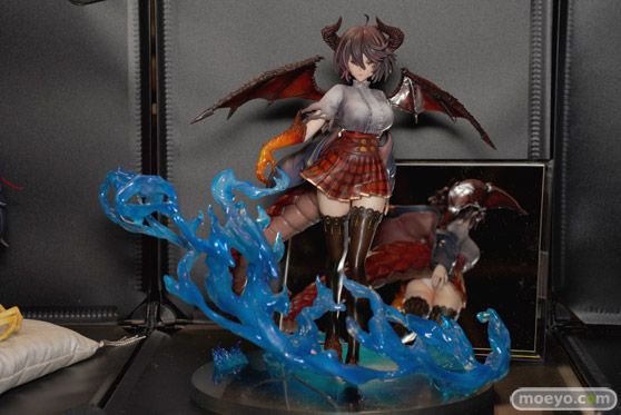 画像　フィギュア　サンプル　レビュー　ワンダーフェスティバル2022 [冬]　すみながし 金色妄想造形所 伸び尻尾 10