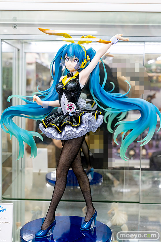 秋葉原の新作フィギュア展示の様子 あみあみ 22