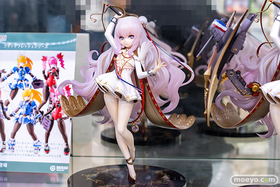 秋葉原の新作フィギュア展示の様子 あみあみ 33