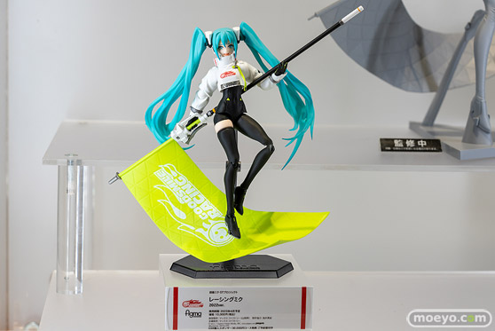 秋葉原の新作フィギュア展示の様子 ボークス 初音ミク  08