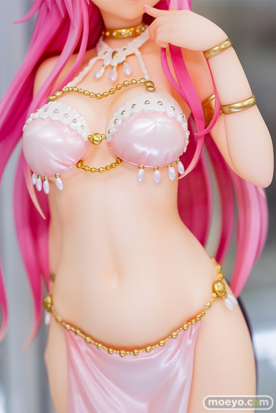 秋葉原の新作フィギュア展示の様子 あみあみ 03