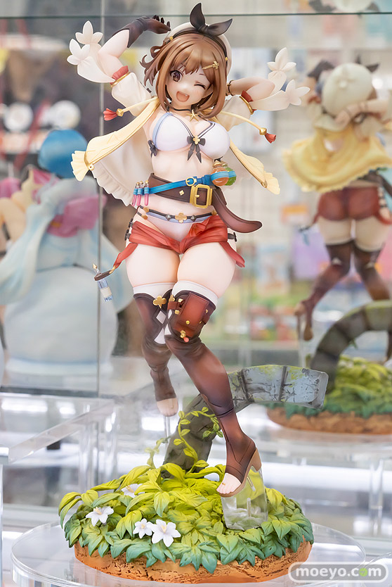 あみあみ×AMAKUNI ライザのアトリエ ~常闇の女王と秘密の隠れ家~ ライザ(ライザリン・シュタウト) AMAKUNI 星名詠美 天王洲あいる にゃばー フィギュア あみあみ 01