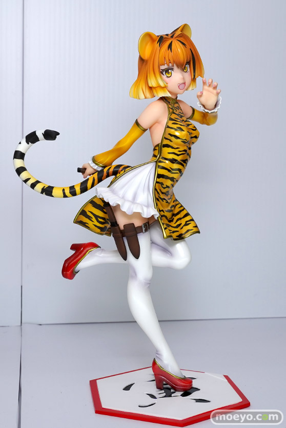 画像　フィギュア　サンプル　レビュー　ワンダーフェスティバル2022 [夏]　ガンドール シャークフィン スノー☆キャット 12