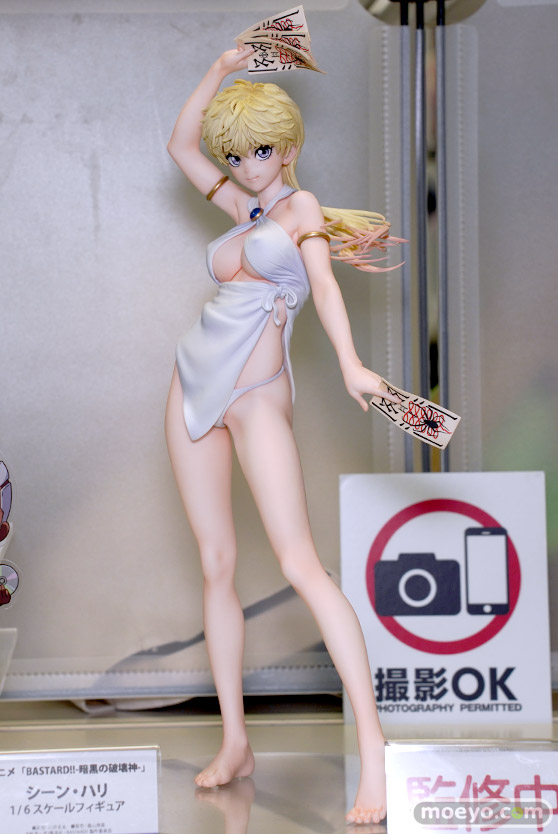 ディ・モールト ベネ アニメ「BASTARD!! -暗黒の破壊神-」 シーン・ハリ 川井圭太 森山奈菜 フィギュア 2022夏 ホビーメーカー合同展示会 01