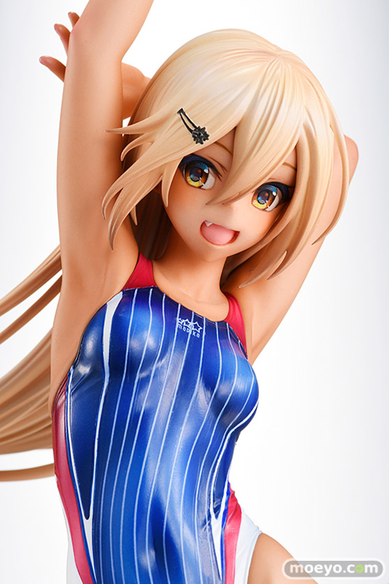 深井涼介が展開する『ARMS NOTE』より、AMAKUNIフィギュア「ARMS NOTE 水泳部のコウハイちゃん」の再販と2種のカラーバリエーションが発売決定！11