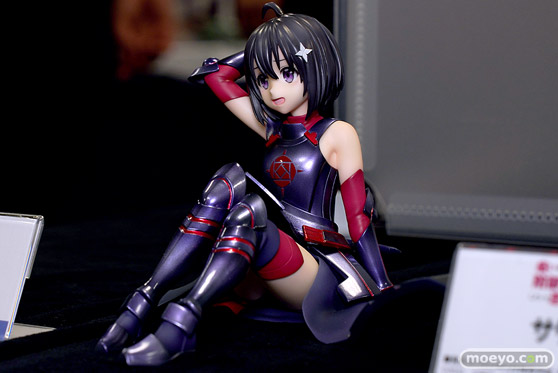 ユニオンクリエイティブ 『痛いのは嫌なので防御力に極振りしたいと思います。』メイプル デザインココ フィギュア 2022夏 ホビーメーカー合同展示会 03