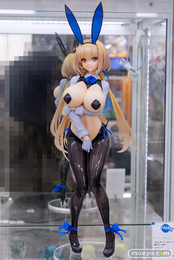 秋葉原の新作フィギュア展示の様子 2022年10月28日 01