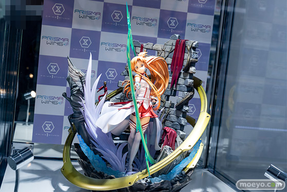 秋葉原の新作フィギャ展示の様子 あみあみ  01