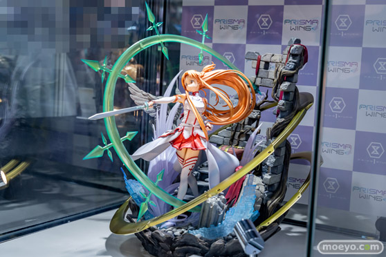 秋葉原の新作フィギャ展示の様子 あみあみ  02