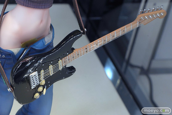 Lovely ギターの妹 Illustrated by hitomio拾六 光る石 フィギュア エロ フィギュア　あみあみホビーキャンプ2022秋 10