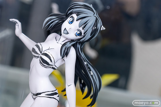 筆一本からはじめる アニメ塗りフィギュアの教科書 MAマン先生の作品展示 あみあみ 09