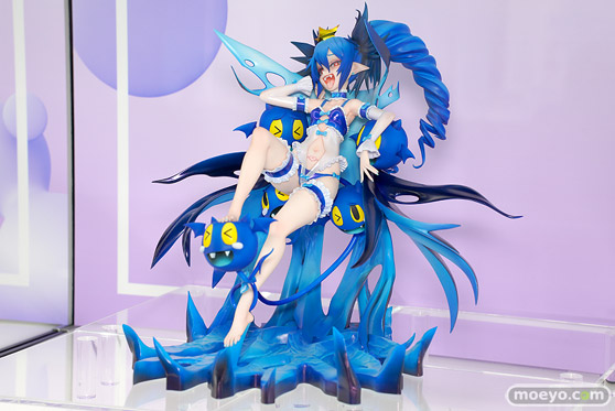 あみあみ×AMAKUNI BOMBERGIRL アクア(レウィシア・アクアブルー)ヴァンパイアネグリジェVer. ヤドカリ あきもとはじめ メガホビEXPO2022 NEW DOT フィギュア 03