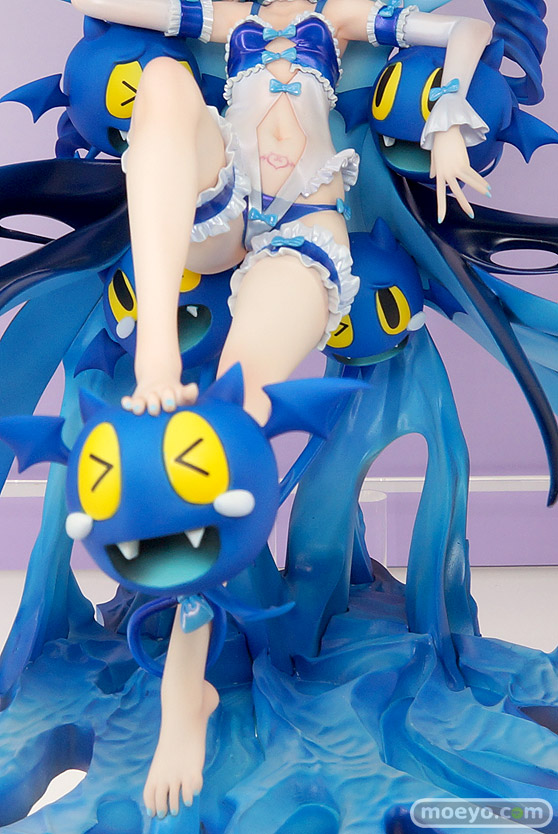 あみあみ×AMAKUNI BOMBERGIRL アクア(レウィシア・アクアブルー)ヴァンパイアネグリジェVer. ヤドカリ あきもとはじめ メガホビEXPO2022 NEW DOT フィギュア 09