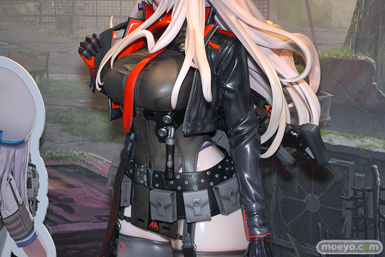 NIKKE 等身大 ラピ フィギュア コミックマーケット101 NIKKE等身大ラピ メガニケ 07