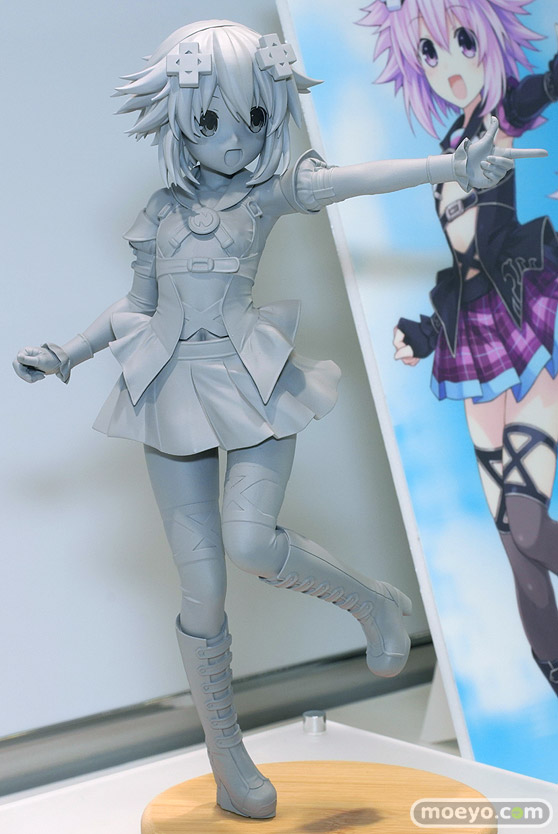 ファレノ ネプテューヌ VVV 目出ル金 フィギュア　あみあみホビーキャンプ2022秋 02