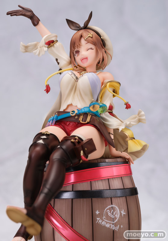 あみあみ ライザのアトリエ 常闇の女王と秘密の隠れ家 ライザ 「アトリエ」シリーズ25周年記念ver DX版 じょんじ コネクトレクト フィギュア 05