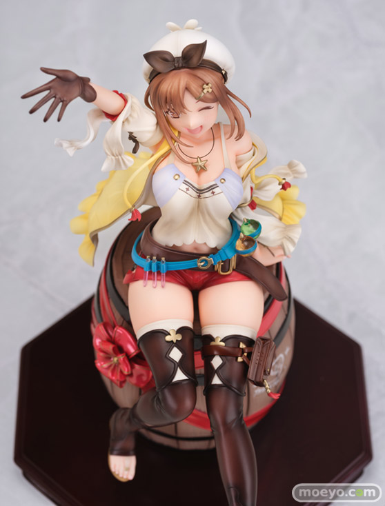 あみあみ ライザのアトリエ 常闇の女王と秘密の隠れ家 ライザ 「アトリエ」シリーズ25周年記念ver DX版 じょんじ コネクトレクト フィギュア 08