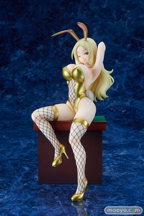 回天堂 閃乱カグラNewWave Gバースト レートもアゲアゲ♪ 四季 リミテッド・ゴールド 耳式 フィギュア 01