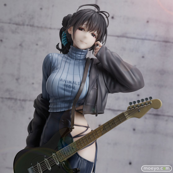 ユニオンクリエイティブ hitomio拾六イラスト『ギター妹妹(メイメイ) バックレスドレス』 木村 フィギュア 05