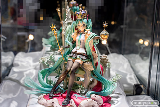秋葉原の新作フィギュア展示の様子 あみあみ 32