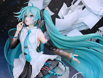 初音ミク16歳を祝う、スケールフィギュアの展示会「初音ミク Happy 16th Birthday スケールフィギュア展示会」が秋葉原で開催！