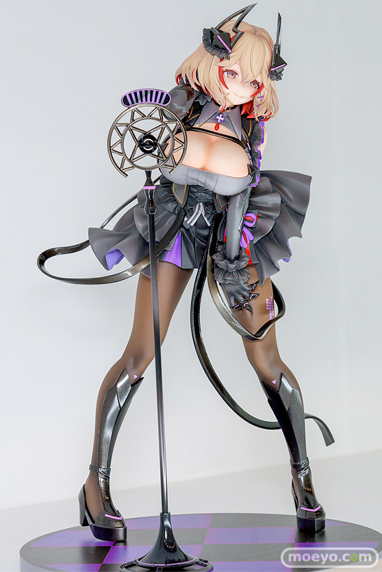 アズールレーン 6th Anniversary Fes. 秋葉原 フィギュア GOLDENHEAD+ アズールレーン ローン μ兵装 iTANDi namoji サウザンド アリスグリント 02