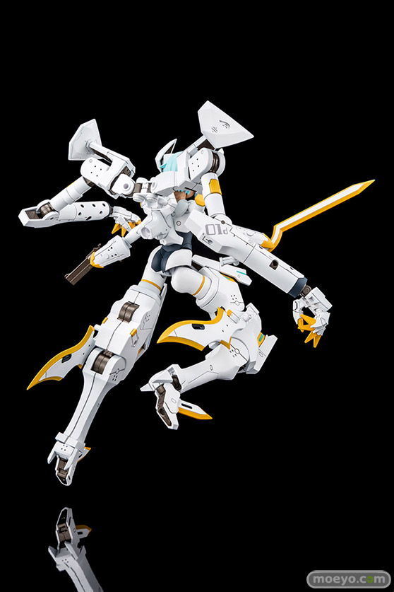 コトブキヤ メガミデバイス コラボ 武装神姫 悪魔型 ストラーフ リペイントカラーバージョン 1/1 プラモデル 浅井真紀 清水康智 堀克彦 福元徳宝 たすく 鳥山とりを 雨間アイプリント 02