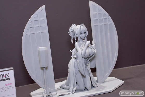 ワンダーフェスティバル2023 [夏]  フィギュア ネオンマックス アズールレーン グロリアス とらぶるプラム Ver. Yellowish 02