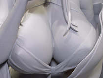 【WF2023夏】ネオンマックス新作美少女フィギュア「アズールレーン グロリアス とらぶるプラム Ver.」監修中原型が展示！