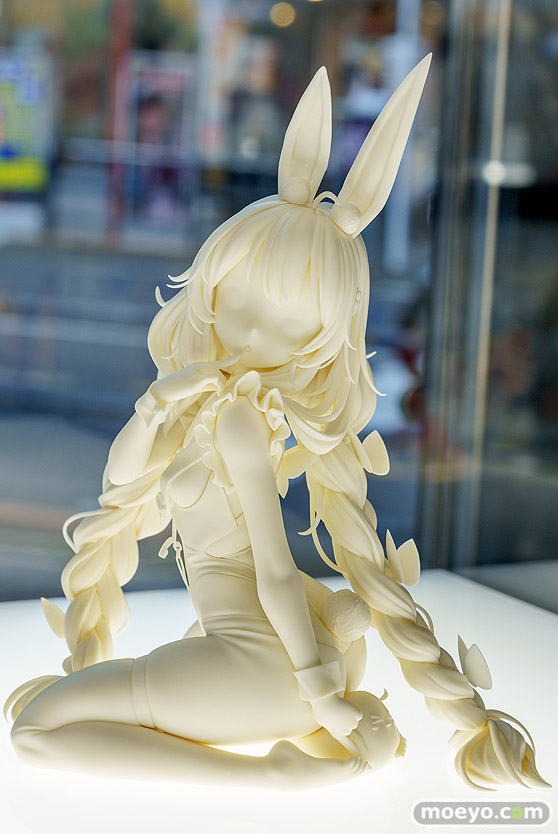 東京フィギュアギャラリー  ミメヨイ アズールレーン ル・ラマン 昼寝好きのラピヌ フィギュア 02