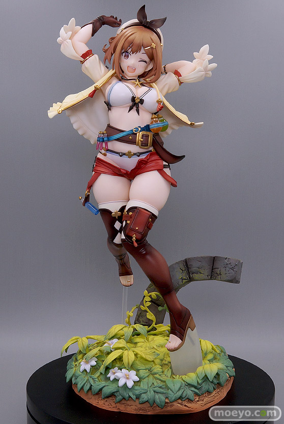 あみあみ×AMAKUNI ライザのアトリエ ~常闇の女王と秘密の隠れ家~ ライザライザリン・シュタウト 星名詠美 天王洲あいる にゃばー フィギュア 製品版 01