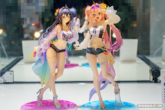 秋葉原の新作フィギュア展示の様子 あみあみ 01