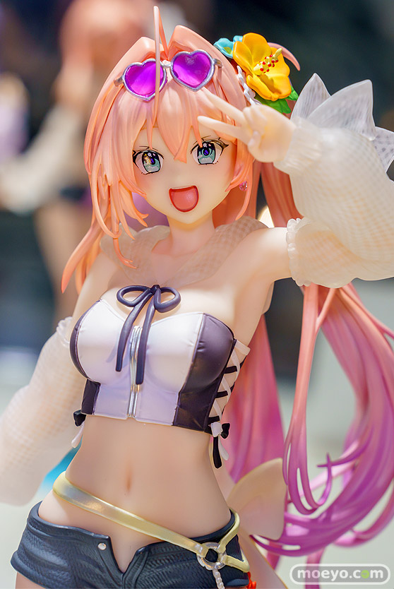 秋葉原の新作フィギュア展示の様子 あみあみ 07