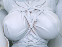 【WF2024冬】【アダルトフィギュア】Charm新作エロフィギュア「渡辺彩沙：縛り」監修中原型が展示！