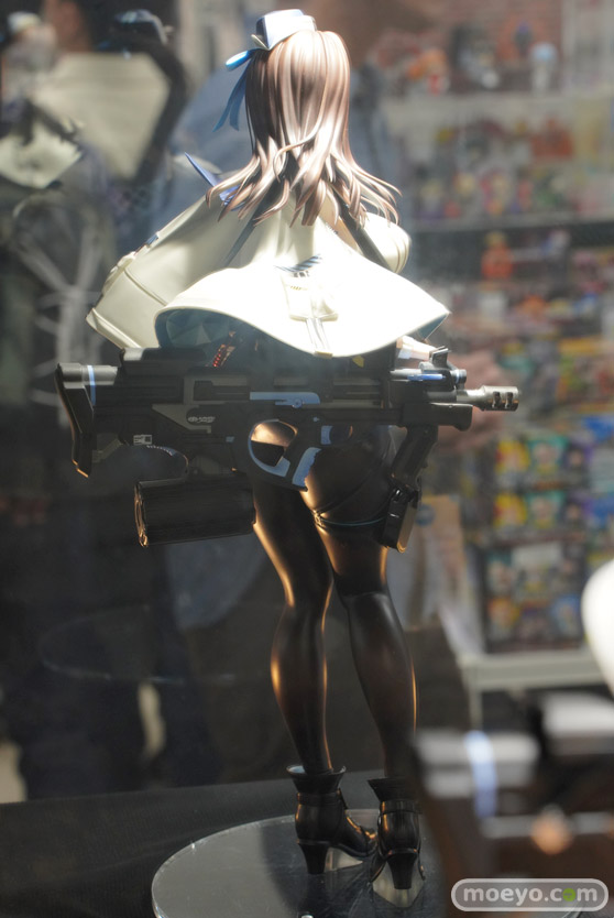 フリーイング 勝利の女神:NIKKE マリアン 宇治川法幹 yozakura ドラゴンクラフト あみあみ 03