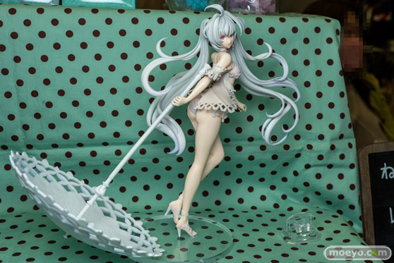 画像　フィギュア　サンプル　レビュー　ワンダーフェスティバル2024 [冬]　ねこみんと。 暴風中の紙飛行機
 04