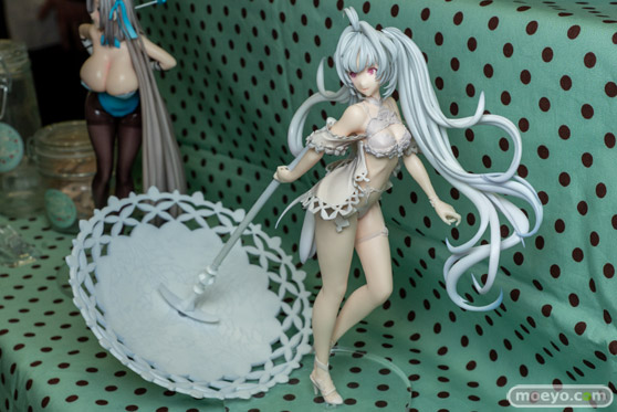 画像　フィギュア　サンプル　レビュー　ワンダーフェスティバル2024 [冬]　ねこみんと。 暴風中の紙飛行機
 05