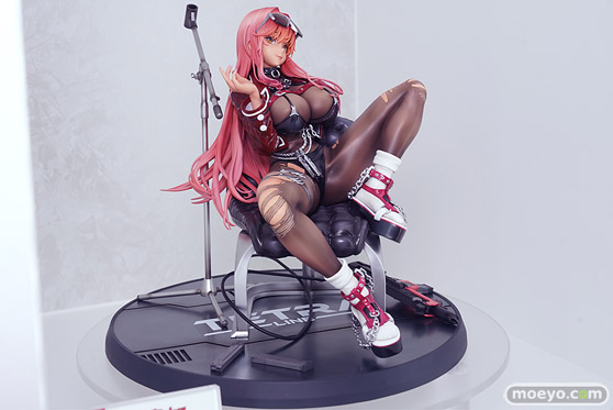 マックスファクトリー 勝利の女神：NIKKE ボリューム あきもふ 綾部一路 ワンダーフェスティバル2024 [冬]  フィギュア 02