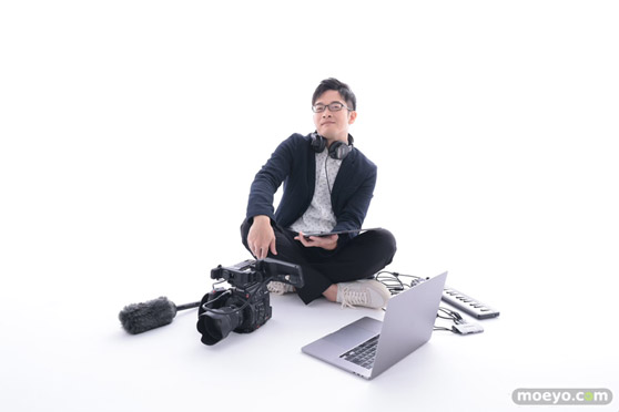 あみあみ初のオリジナル楽曲「Figure Friend! AmiAmi」が完成！ 作詞/作曲は永松亮氏。リヨ先生イラストによる「あみあみver.」に加え、マーティ・フリードマン氏など 豪華アーティストを起用した「永松ver.」のミュージックビデオを同時公開。02